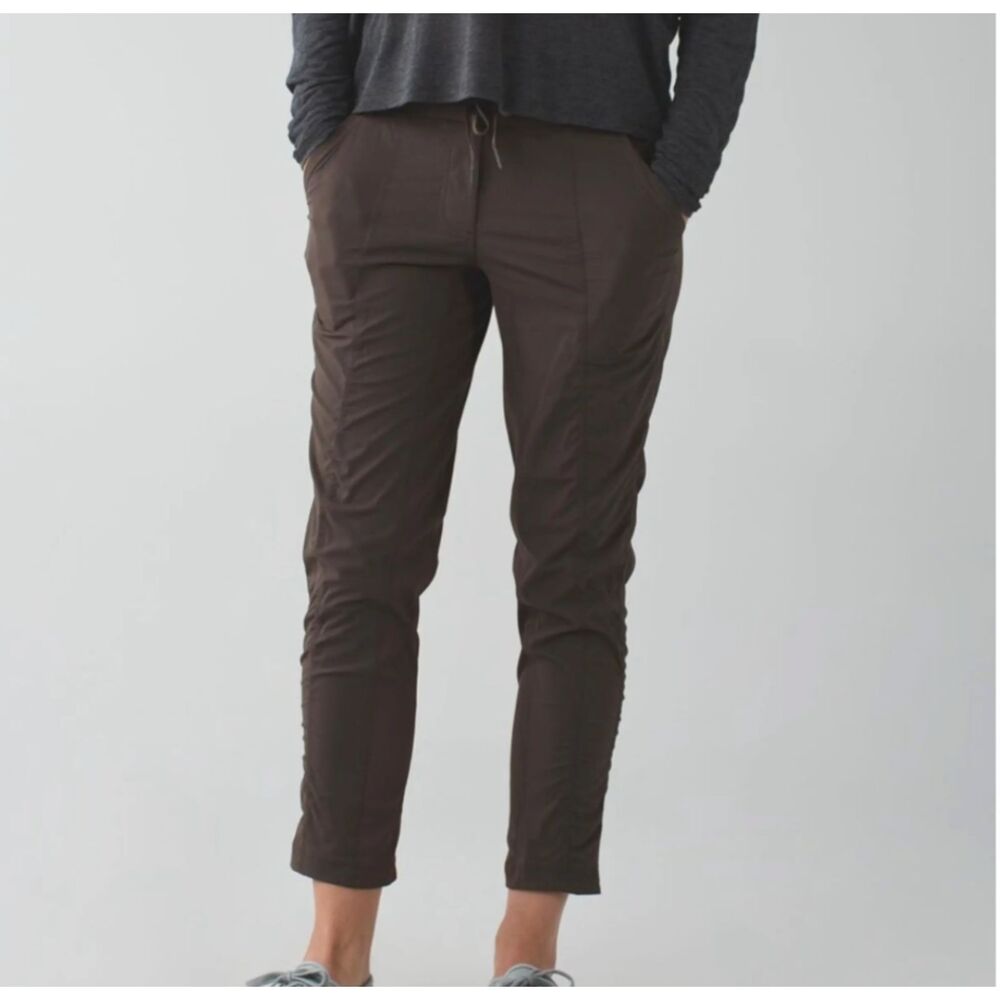Lululemon Street To Studio Pant II *Unlined 28" Bark Chocolate Size 8 Activewear - Picture 1 of 7